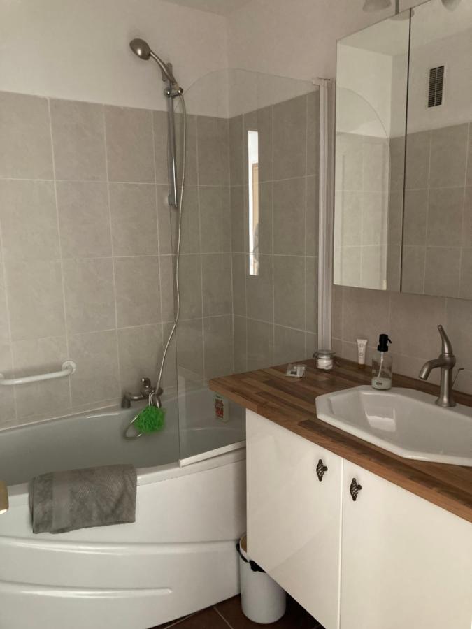 Apartamento Proche Avec Grand Balcon *